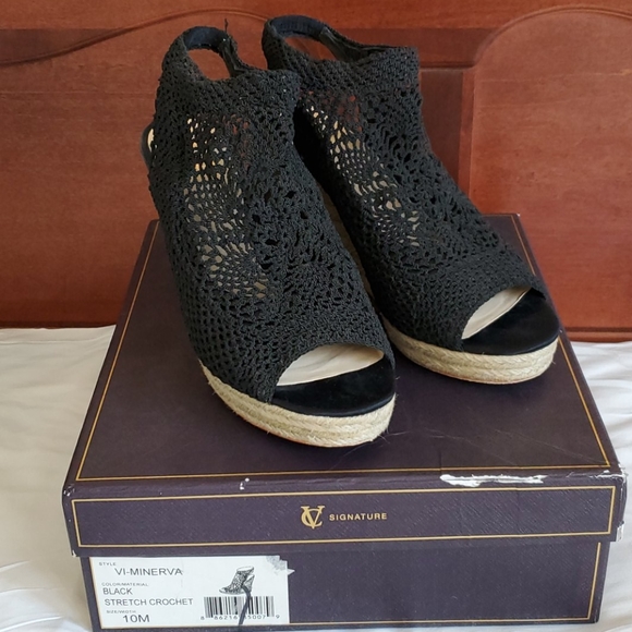 Womens Shoes - Picture 1 of 6